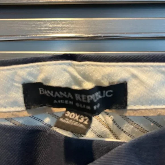 New Banana Republic Aiden Slim Navy Blue Chinos Size: 30" x 32" - Picture 3 of 3